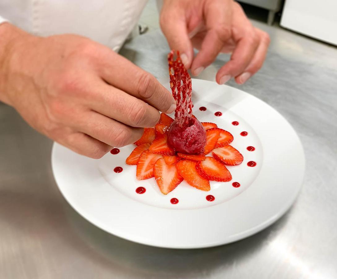 Logis Hotel - Restaurant Le Tulipier Vienne-le-Château Zewnętrze zdjęcie