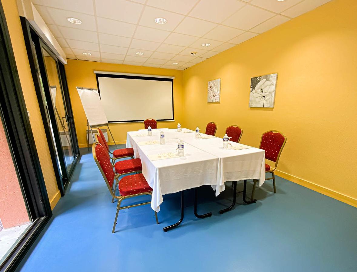 Logis Hotel - Restaurant Le Tulipier Vienne-le-Château Zewnętrze zdjęcie